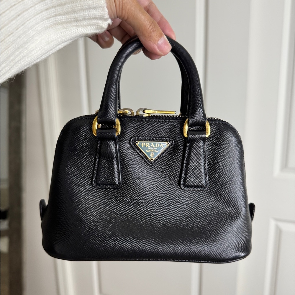 Authentic Prada Black Leather Promenade mini Women's Bag